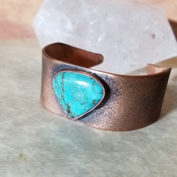 Seraphic Silver Jewelry - Copper cuff bracelet with Turquoise cabochon